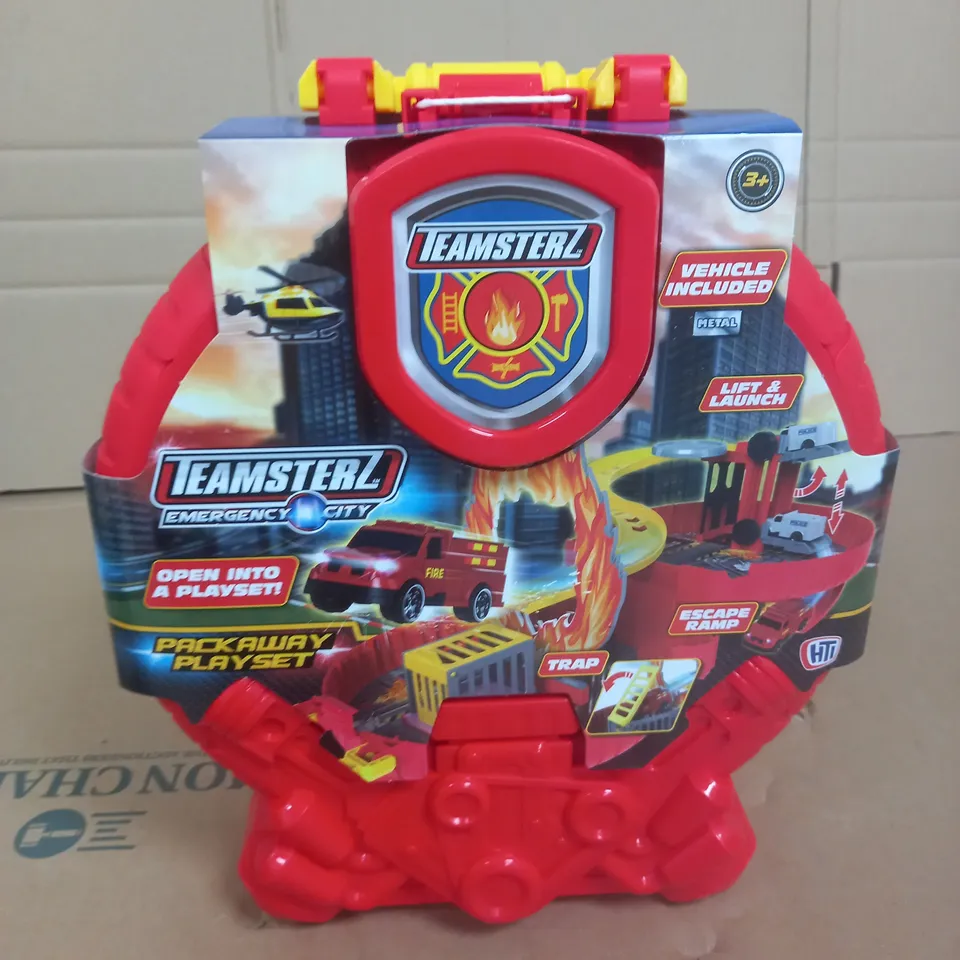 TEAMSTERZ EMERGENCY CITY PACKAWAY WHEEL PLAYSET + 1 CAR