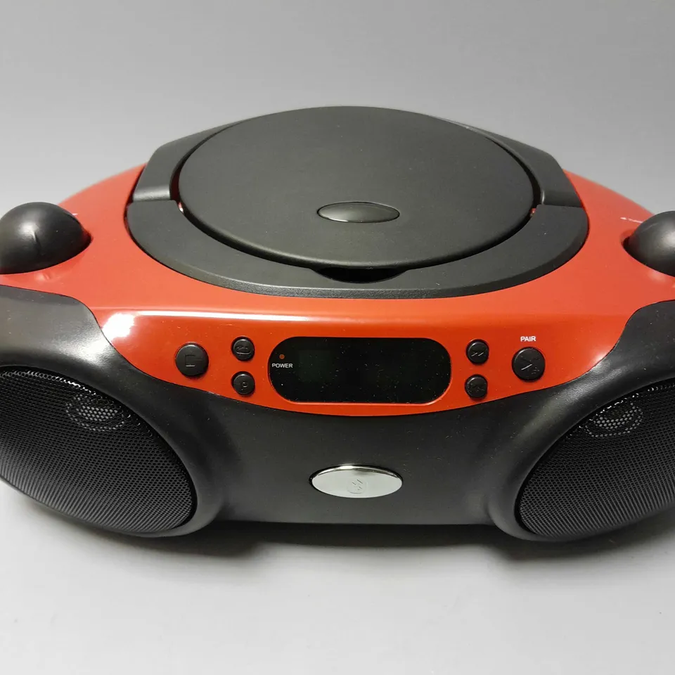 BOXED BLUETOOTH CD BOOMBOX