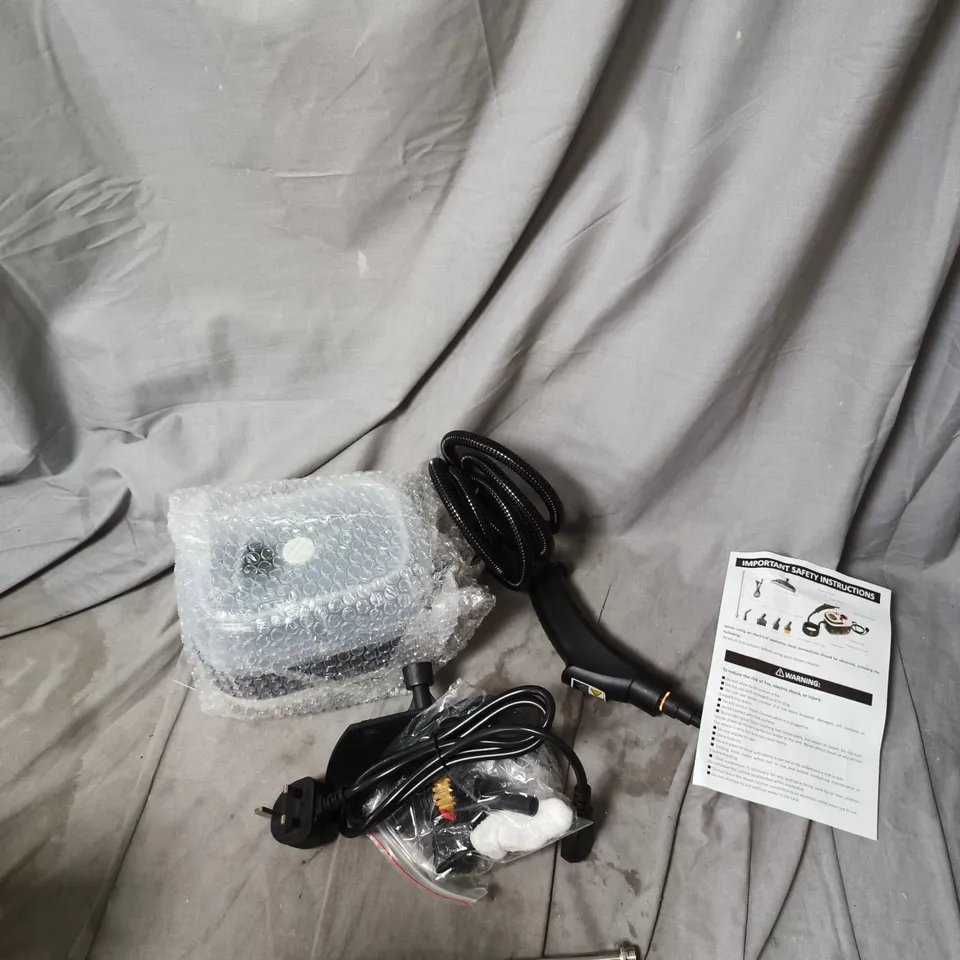 STEAM CLEANER - MULTIFUNCTIONAL CLEANING KIT (BOXED)