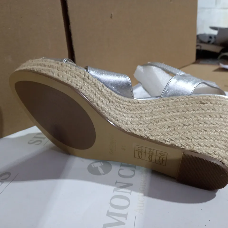 RUTH LANGSFORD WEDGE SANDAL SIZE 8 