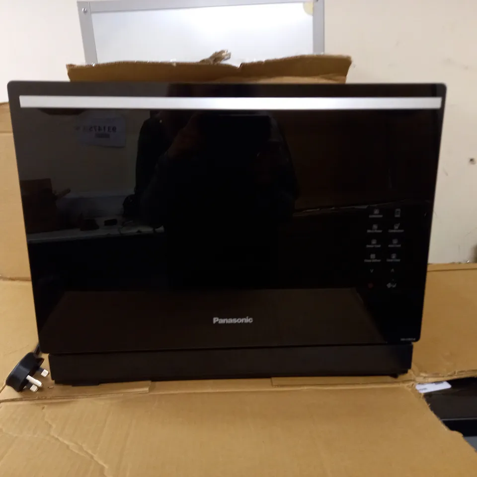 PANASONIC NN-CF87LBBPQ 3-IN-1 COMBINATION MICROWAVE OVEN WITH FLATBED, 1000 W, 31 LITRES, METALLIC SILVER