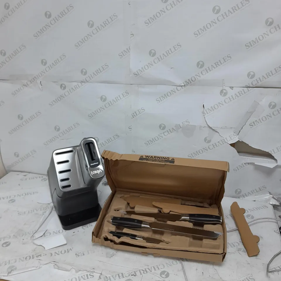 BOXED NINJA FOODI STAYSHARP KNIFE BLOCK WITH INTEGRATED SHARPENER K32005UK - COLLECTION ONLY