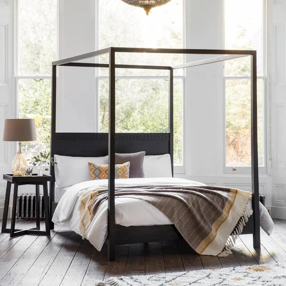 BOXED BEHLING FOUR POSTER BED (2 BOXES)