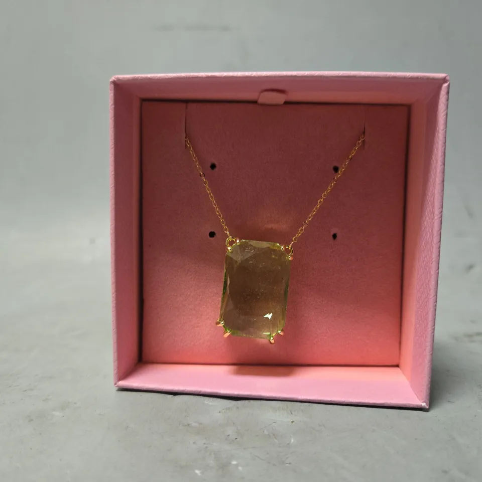 BOXED SWAROVSKI MILLENIA NECKLACE 