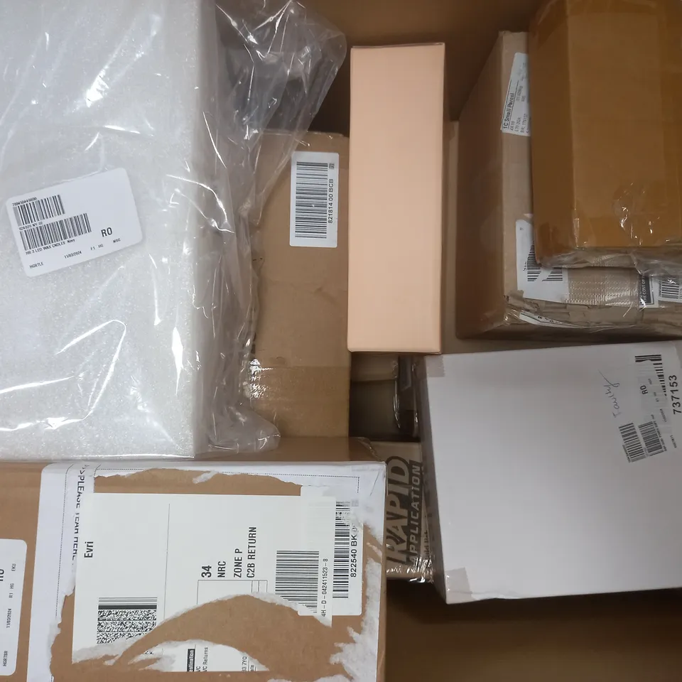 BOX OF APPROXIMATELY 10 ASSORTED HOUSEHOLD ITEMS TO INCLUDE BLUSHLY 4-IN-1 FACIAL CLEANSING SYSTEM, ETC