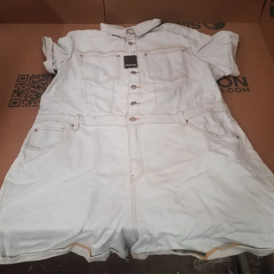 BOX CONTAINING APPROXIMATELY 9 BRAND NEW SIMPLY BE BLEACH WASH DENIM PLAYSUITS - SIZE 24