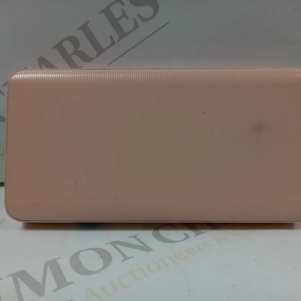 BELKIN BOOST CHARGE POWER BANK - PINK 