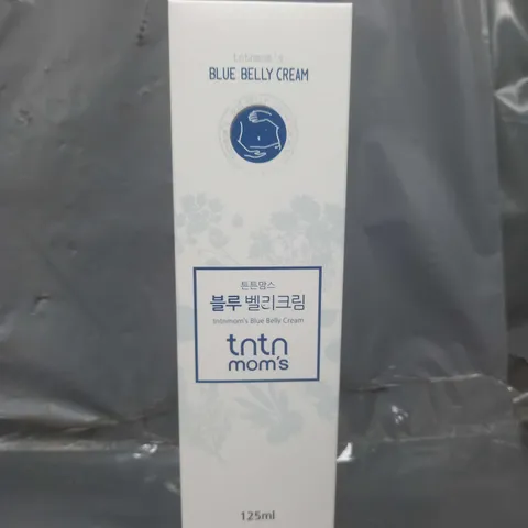 BOX OF APPROX 50 SEALED TNTN MOM'S BLUE BELLY CREAM 125ML
