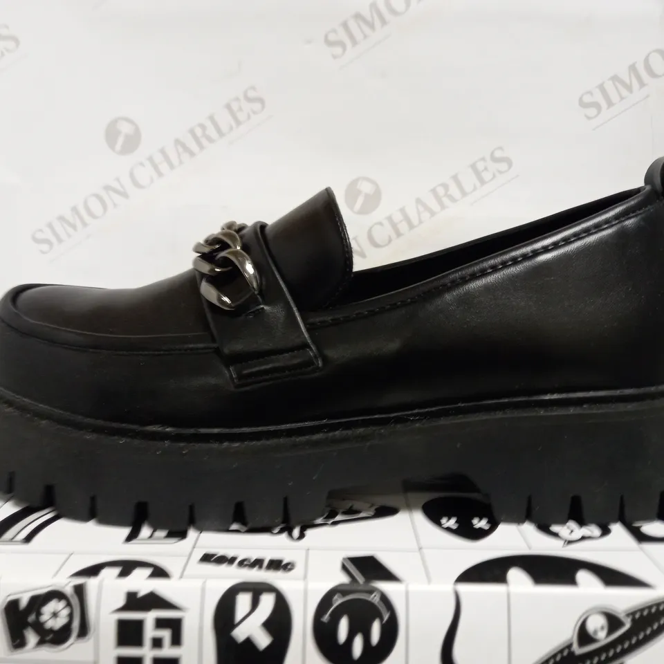 KOI VEGAN BUCKLE DETAIL SHOES UK SIZE 9