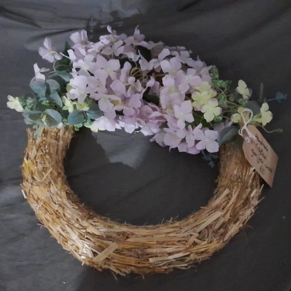 HANDMADE ARTIFICIAL WREATH 