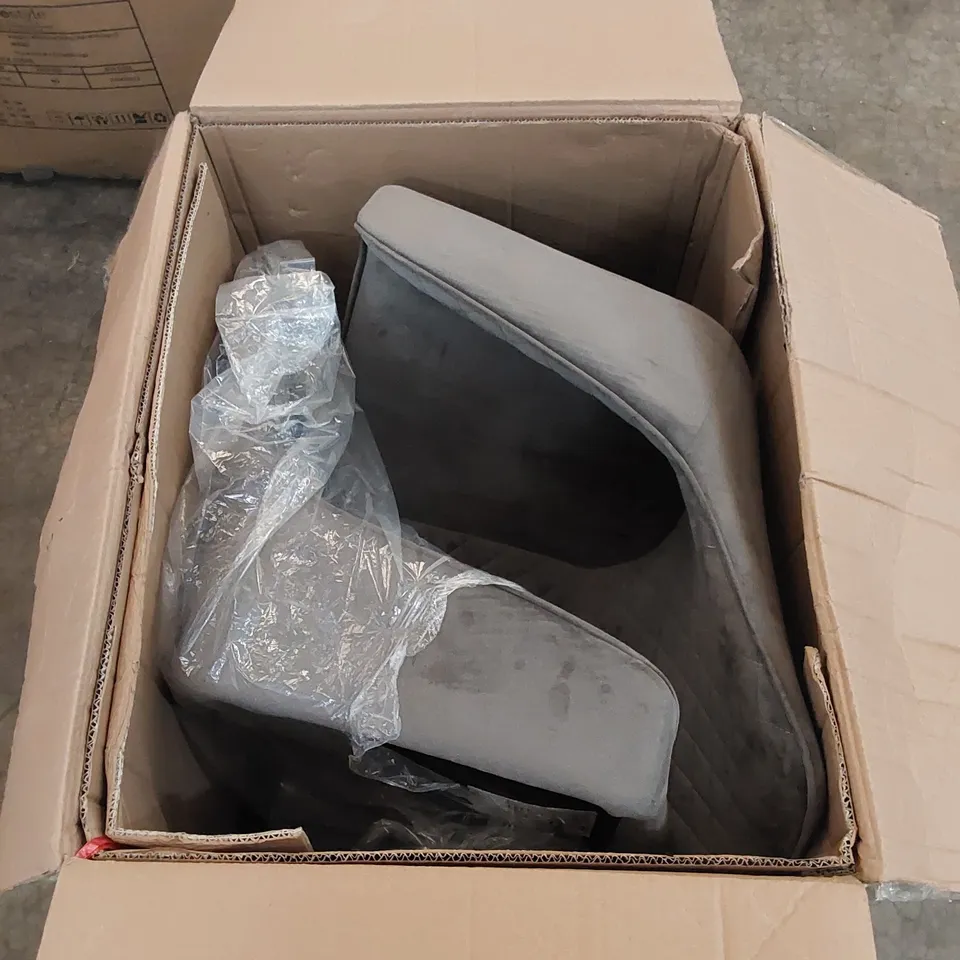 BOXED HAMPTON DINING CHAIRS IN GREY VELVET - SET OF 2 (1 BOX)