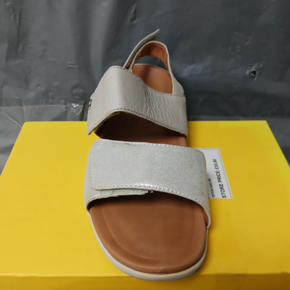 BOXED STRIVE RIVIERA SANDALS - SIZE                       6