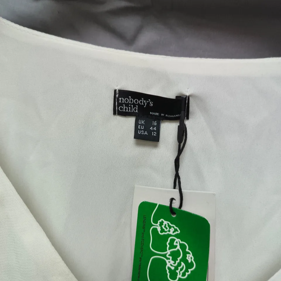 NOBODY'S CHILD WHITE RUFFLE BLOUSE, UK 16 (EU 44, USA 12)