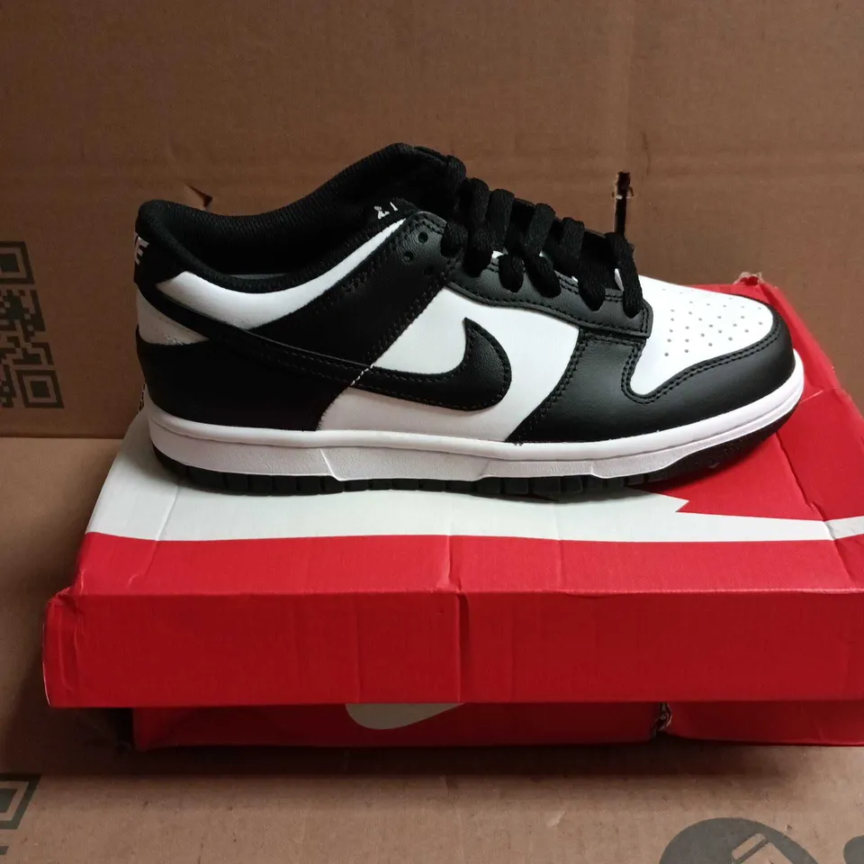 BOXED PAIR OF NIKE DUNK LOW GS BLACK/WHITE – UK 5