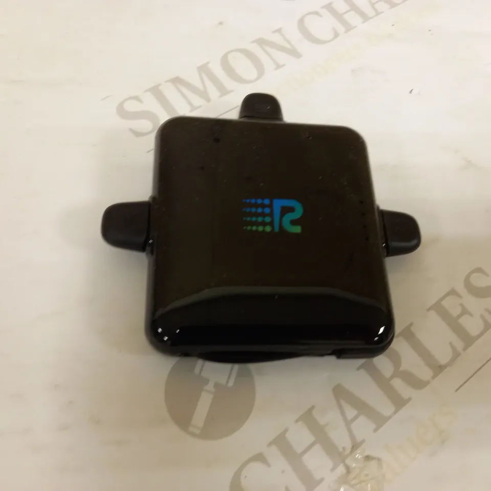 RUSH CHARGE TRIDENT 4000MAH PORTABLE CHARGER, BLACK