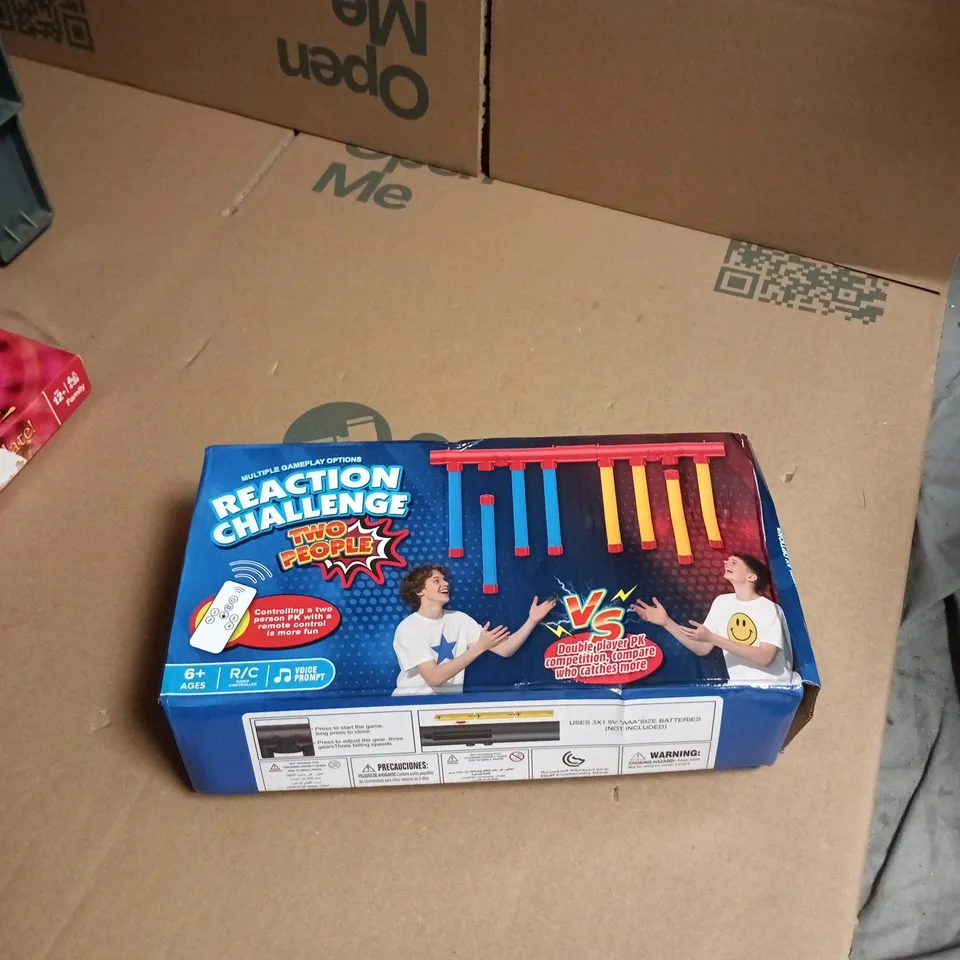 BOX OF APPROXIMATELY 15 ASSORTED TOYS INCLUDING ARTICULATE , REACTION CHALLENGE AND HAND SPEED CHALLENGE