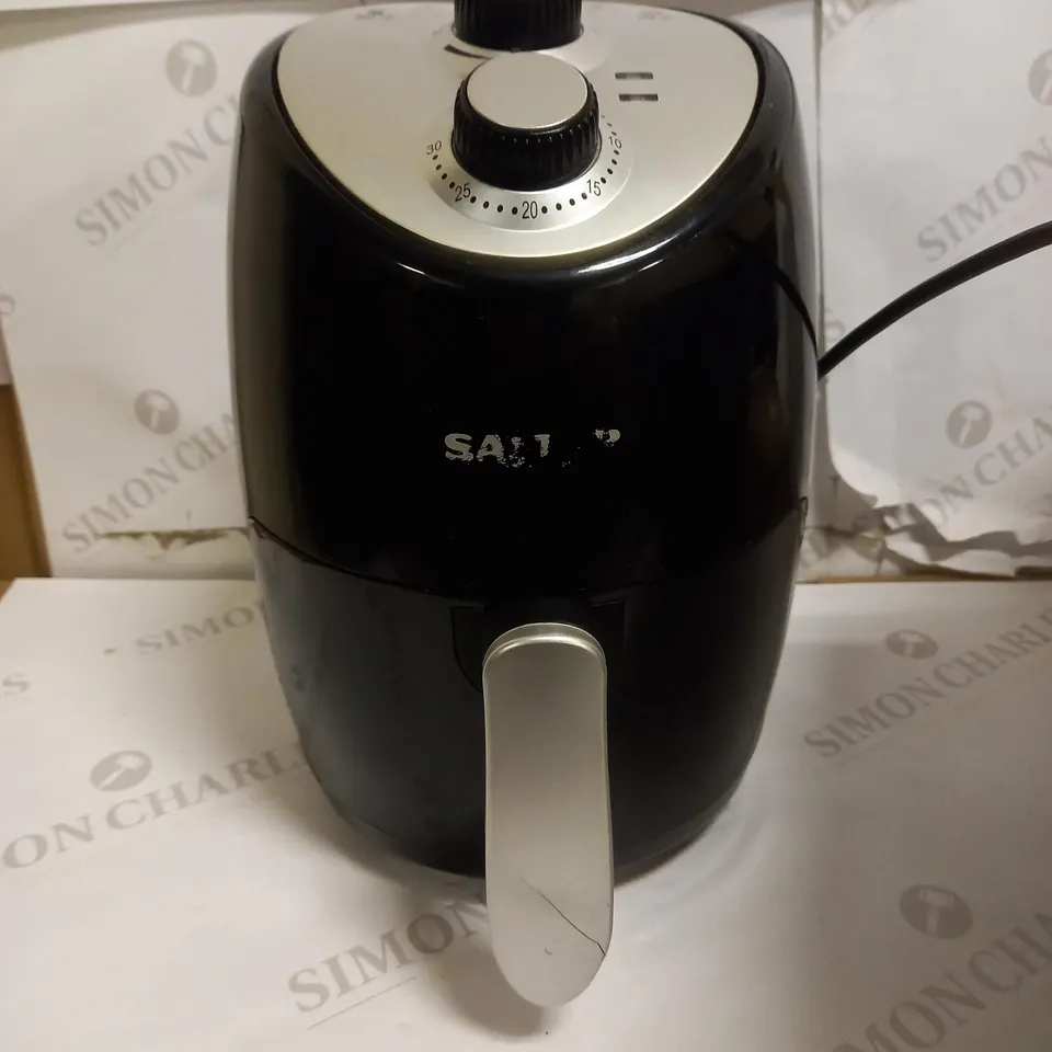 SALTER EK2817 COMPACT HOT AIR FRYER 