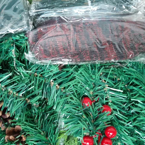 BOXED UNBRANDED FESTIVE DECORATIVE GARLAND