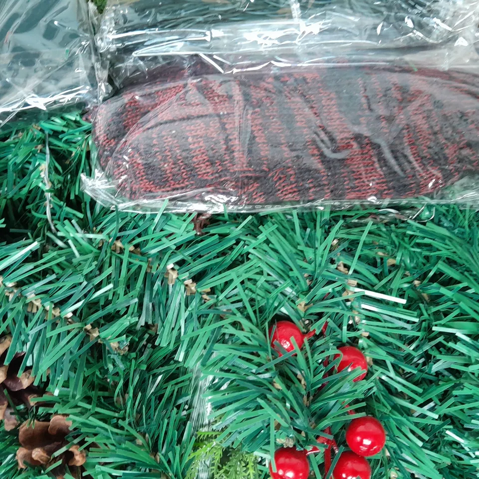 BOXED UNBRANDED FESTIVE DECORATIVE GARLAND