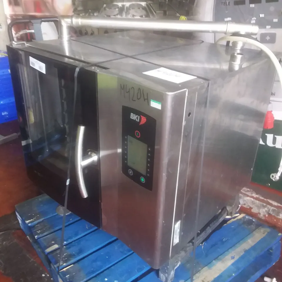 BKI COMMERCIAL OVEN 