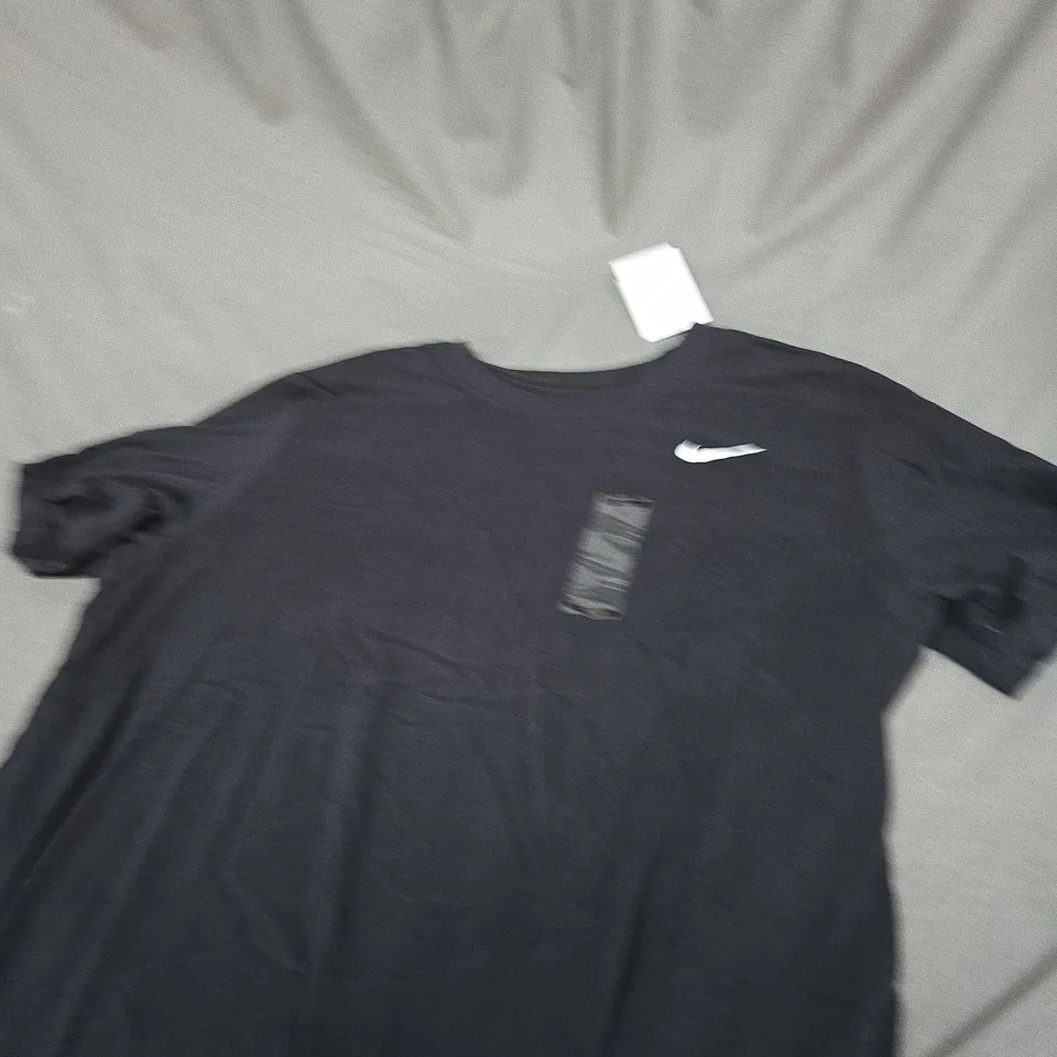 NIKE LOGO CASUAL T-SHIRT SIZE L