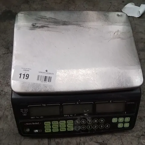 AVERY BERKEL FX50 RETAIL SHOP WEIGHING SCALE. 