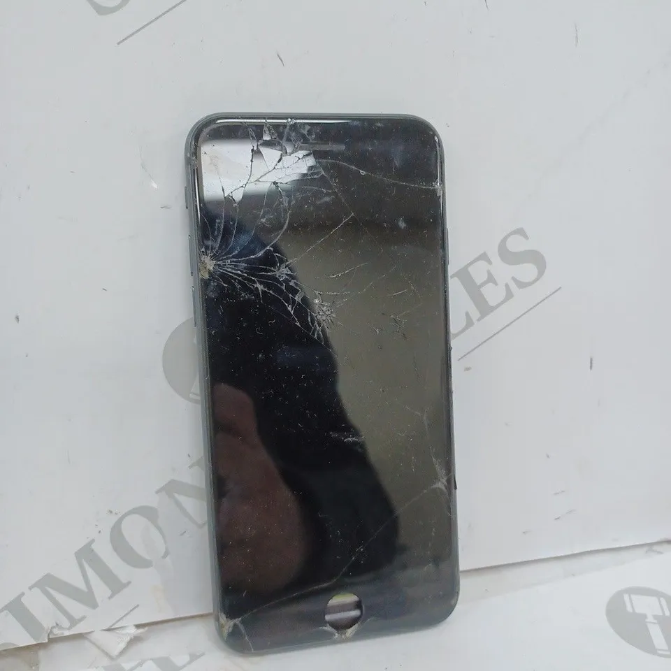 UNBOXED APPLE IPHONE 8 IN BLACK 