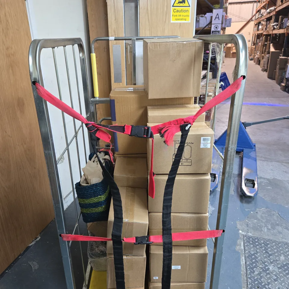 CAGE OF APPROXIMATELY 20 HOUSEHOLD ITEMS TO INCLUDE WOVEN TOTE BAG ETC