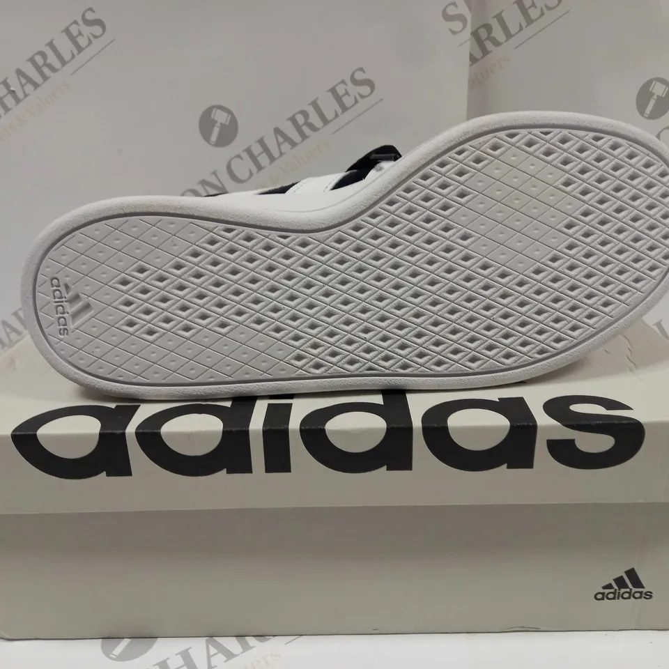 BOXED PAIR OF ADIDAS BREAKNET 2.0 TRAINERS UK SIZE 7 