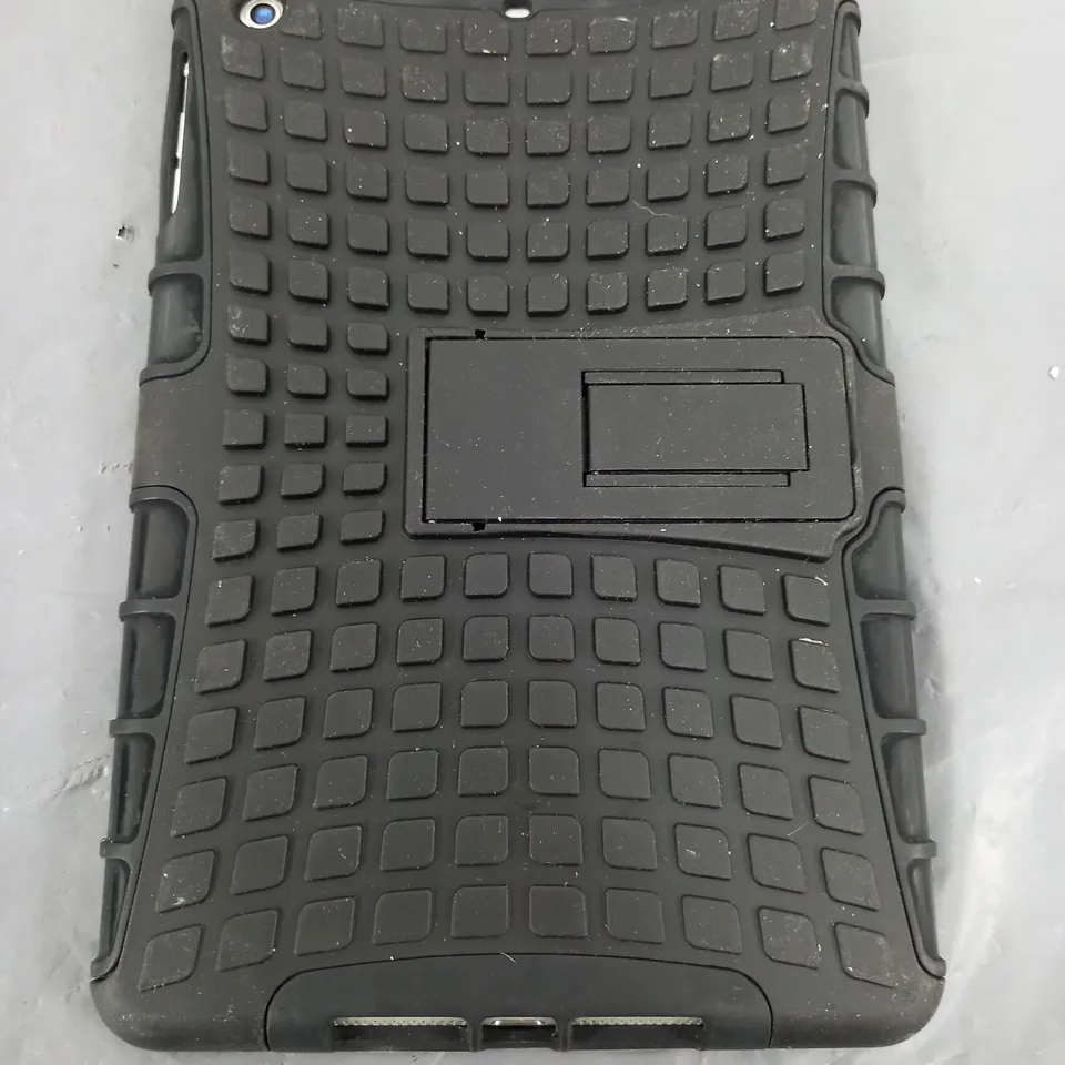 APPLE IPAD MINI WITH CASE