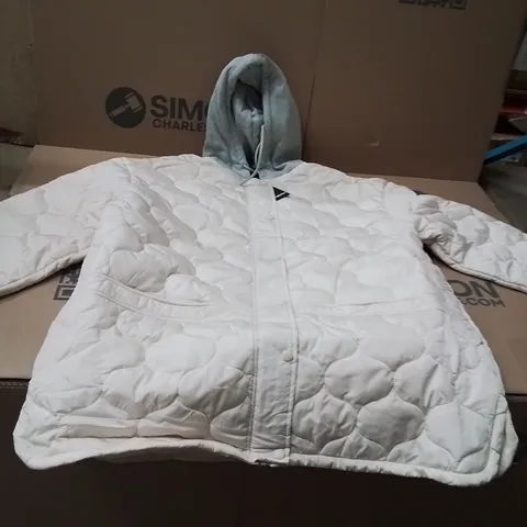 BOXED BRAND NEW APPROXIMATELY 5 SIMPLY BE QUILTED JACKET STONE SIZE 20