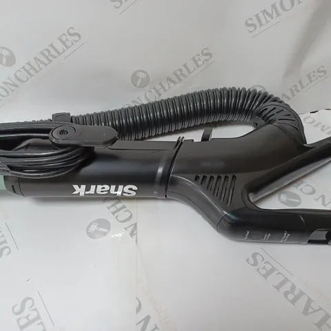 SHARK STRATOS UPRIGHT VACUUM CLEANER NZ860UK - COLLECTION ONLY