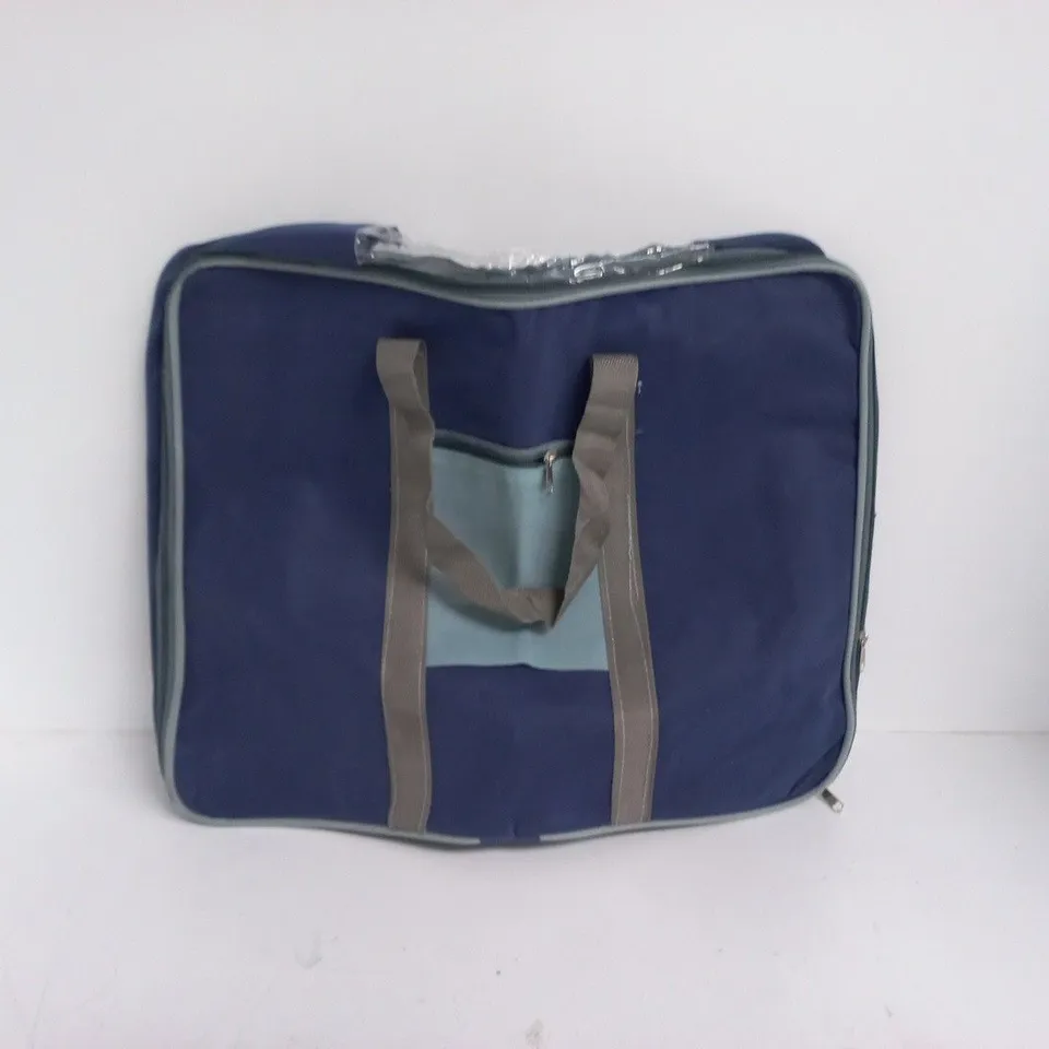 LOT OF APPROXIMATELY 6 BLUE FULL ZIP STORAGE BAGS