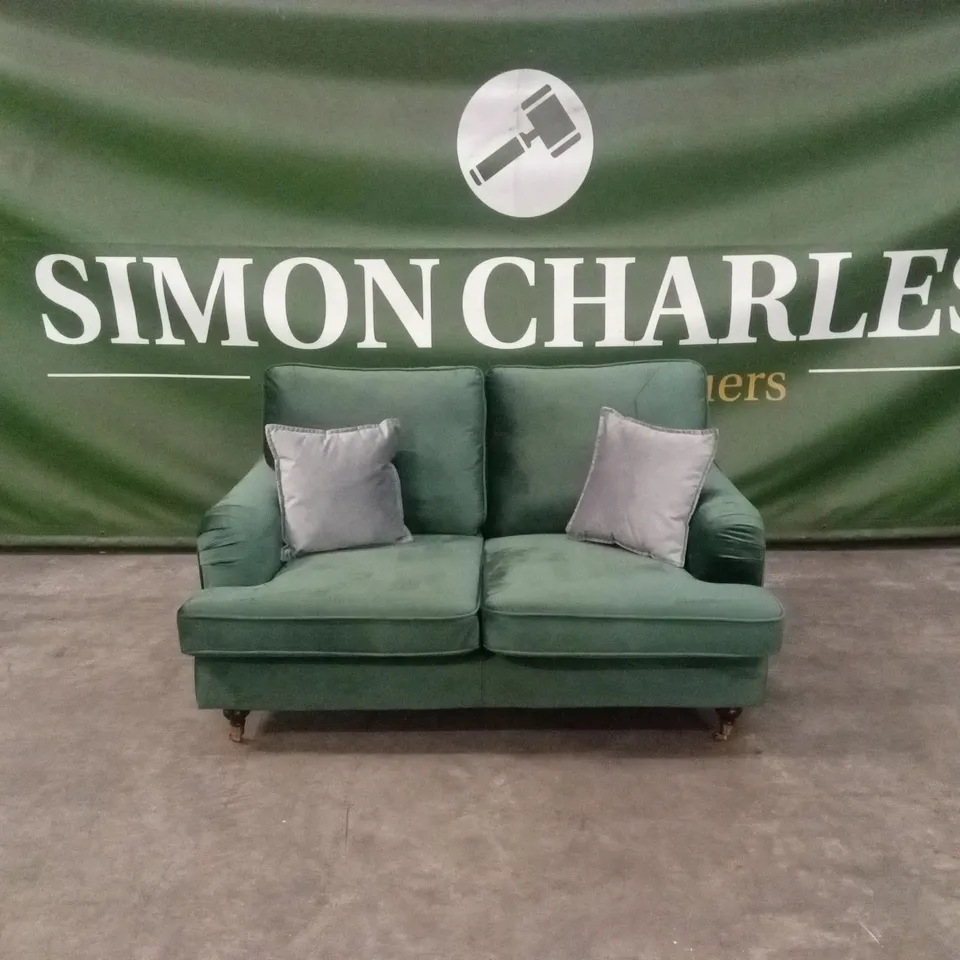 MARCANTONIO 2 SEATER VELVET SOFA - EMERALD GREEN