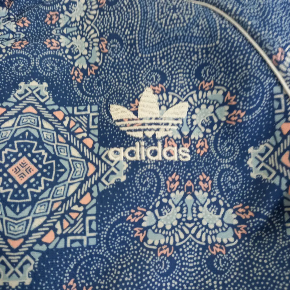 ADIDAS ZIP UP JACKET IN SPECTRAL DESIGN IN BLUE - UK 11-12Y