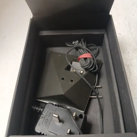 BOXED BANG & OLUFSEN BEOLINE CHARGER 