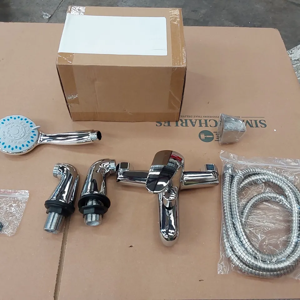 BOXED BATHROOM SHOWER MIXER BATHTUB MIXER WITH HAND SHOWER HANDLE AND HOSE ATTACHMENT (1 BOX)