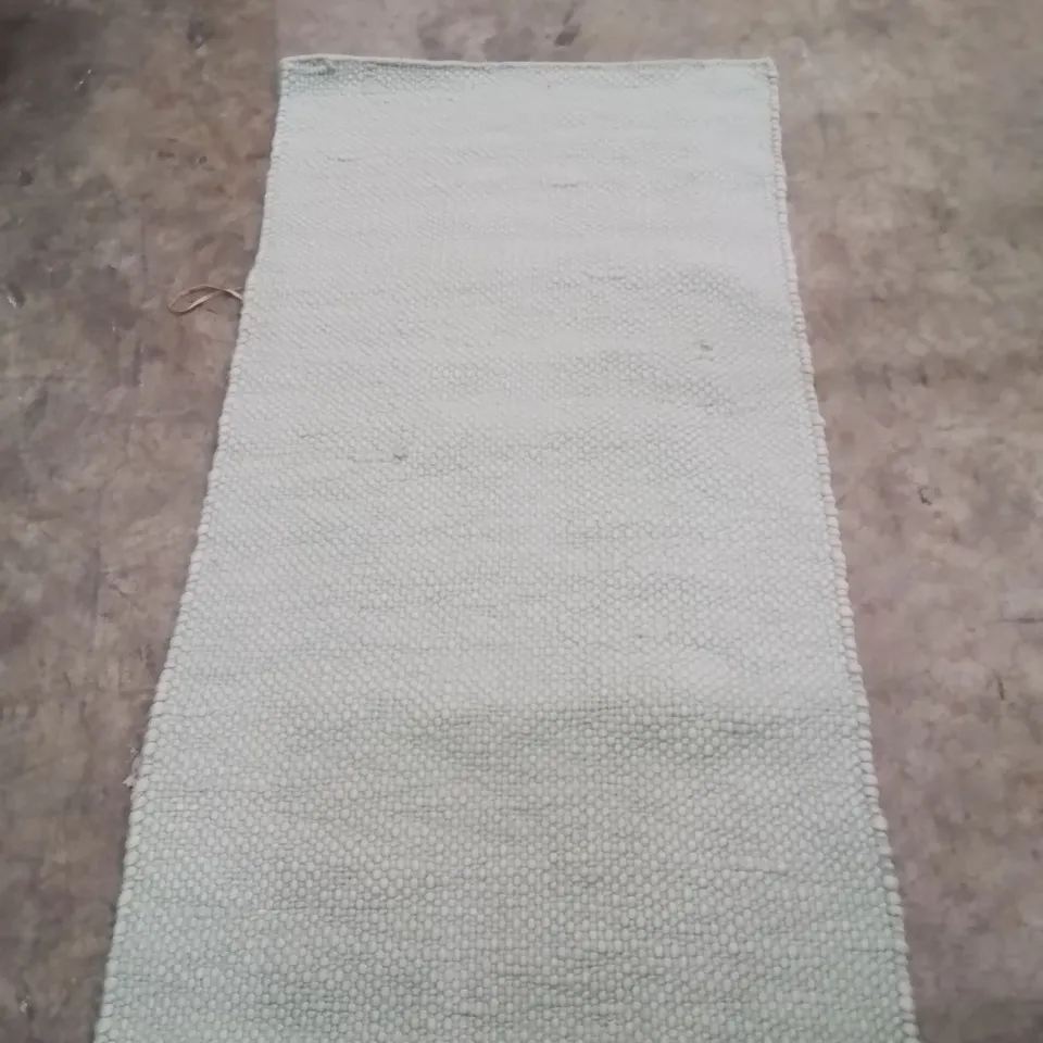 QUALITY DESIGNER AREA RUG - APPROXIMATELY 150X80CM