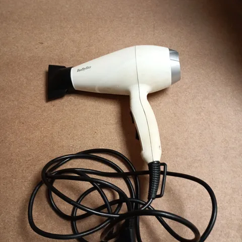 BABYLISS HAIR DRYER – WHITE, HANDHELD