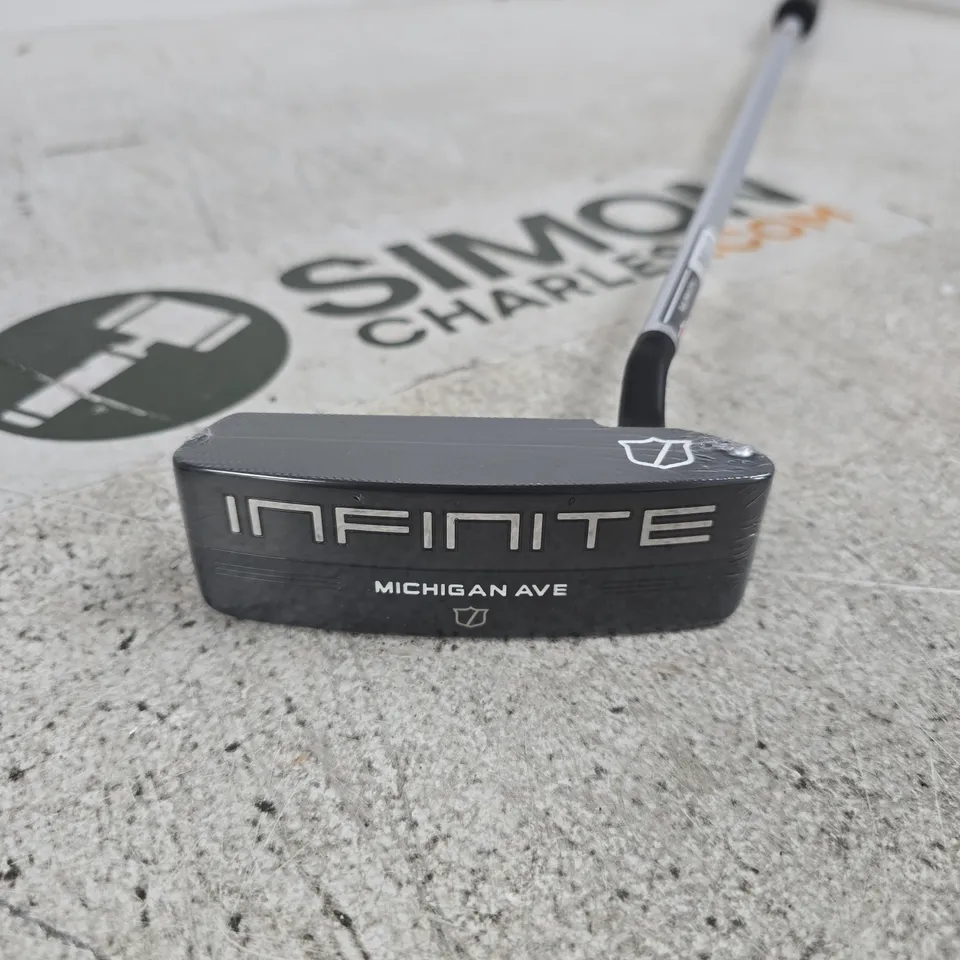 WILSON INFINITE GOLF PUT­TER – MICHIGAN AVE, CHICAGO IL