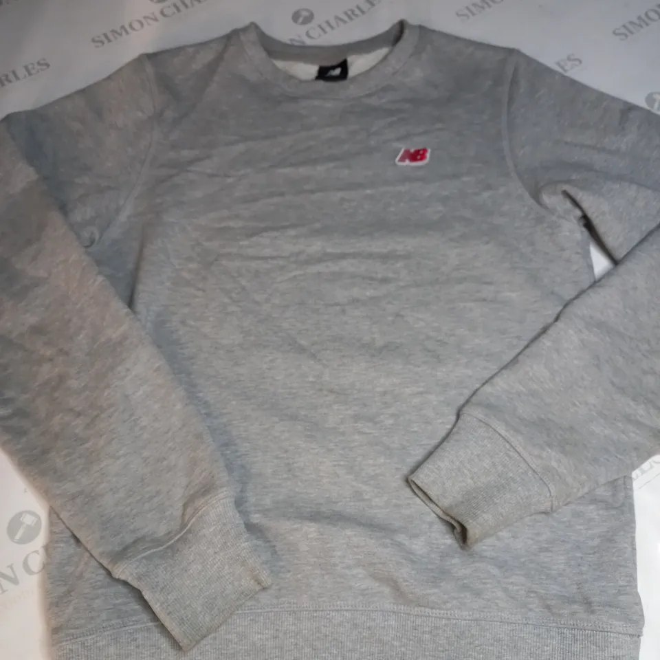 NEW BALANCE GREY SWEATSHIRT SIZE XS