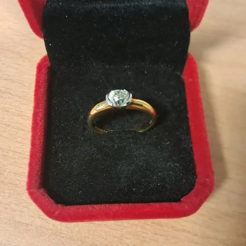 18CT YELLOW GOLD GENTS RING SET WITH NATURAL DIAMOND WEIGHING +-0.73CT