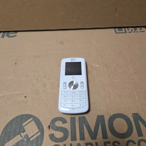 LG GB102 MOBILE PHONE WHITE