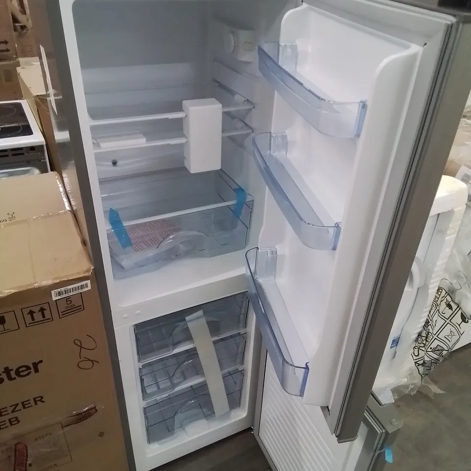 BOXED SWAN SR15690S 48CM WIDE, 50/50 SPLIT FRIDGE FREEZER - SILVER