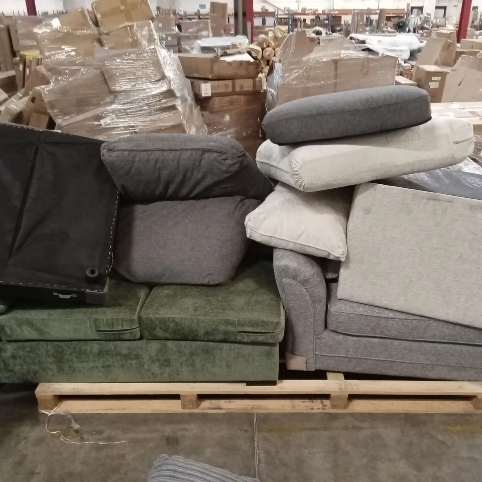4 x ASSORTED DESIGNER SOFA PARTS/PIECES 