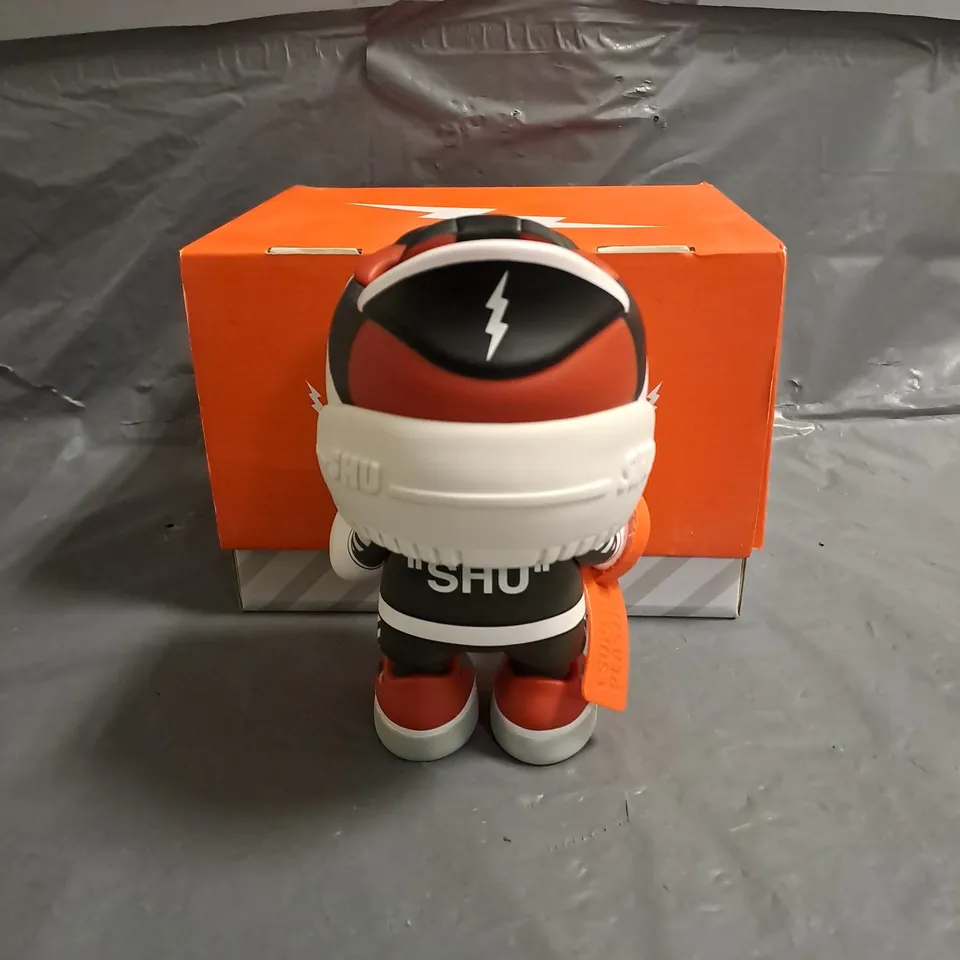 BOXED SUPERPLASTIC SHUDOG SOFT VINYL FIGURE IN OFF RED 