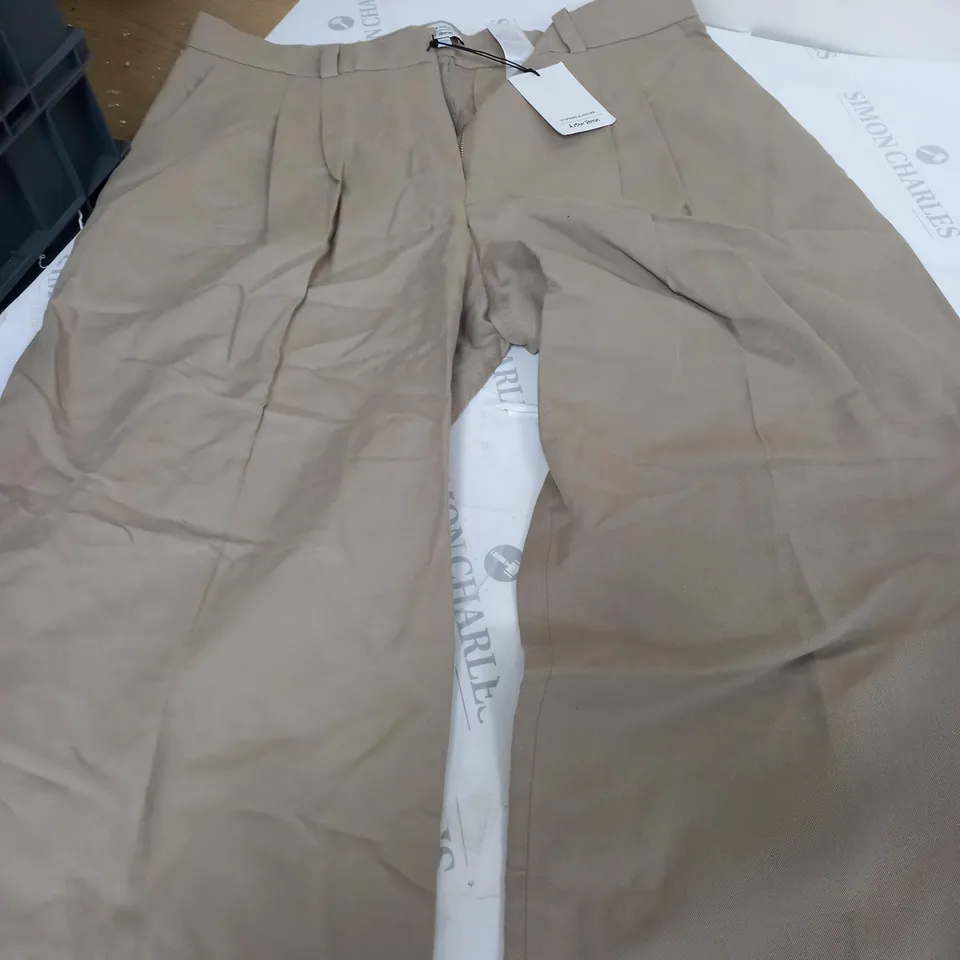 STOCKHOLM ATELIER & OTHER STORIES BAGGY PANTS KHAKI - EU 40
