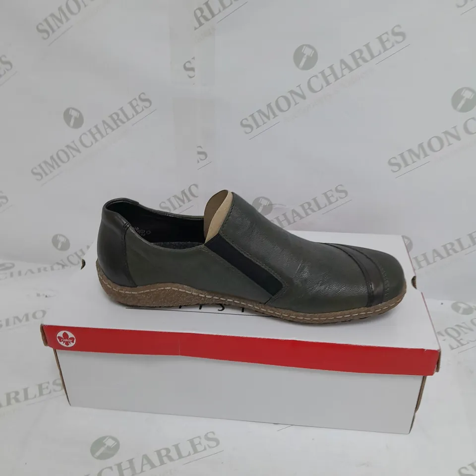RIEKER ZIPPER SHOE SIZE 6