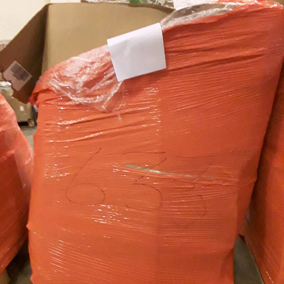 PALLET OF ASSORTED PRODUCTS INCLUDING ARTIST EASEL, SAKURA MULTIFUNCTION RICE COOKER, MULBERRY SILK DUVET, LAWN CHAIR, MIRROR 