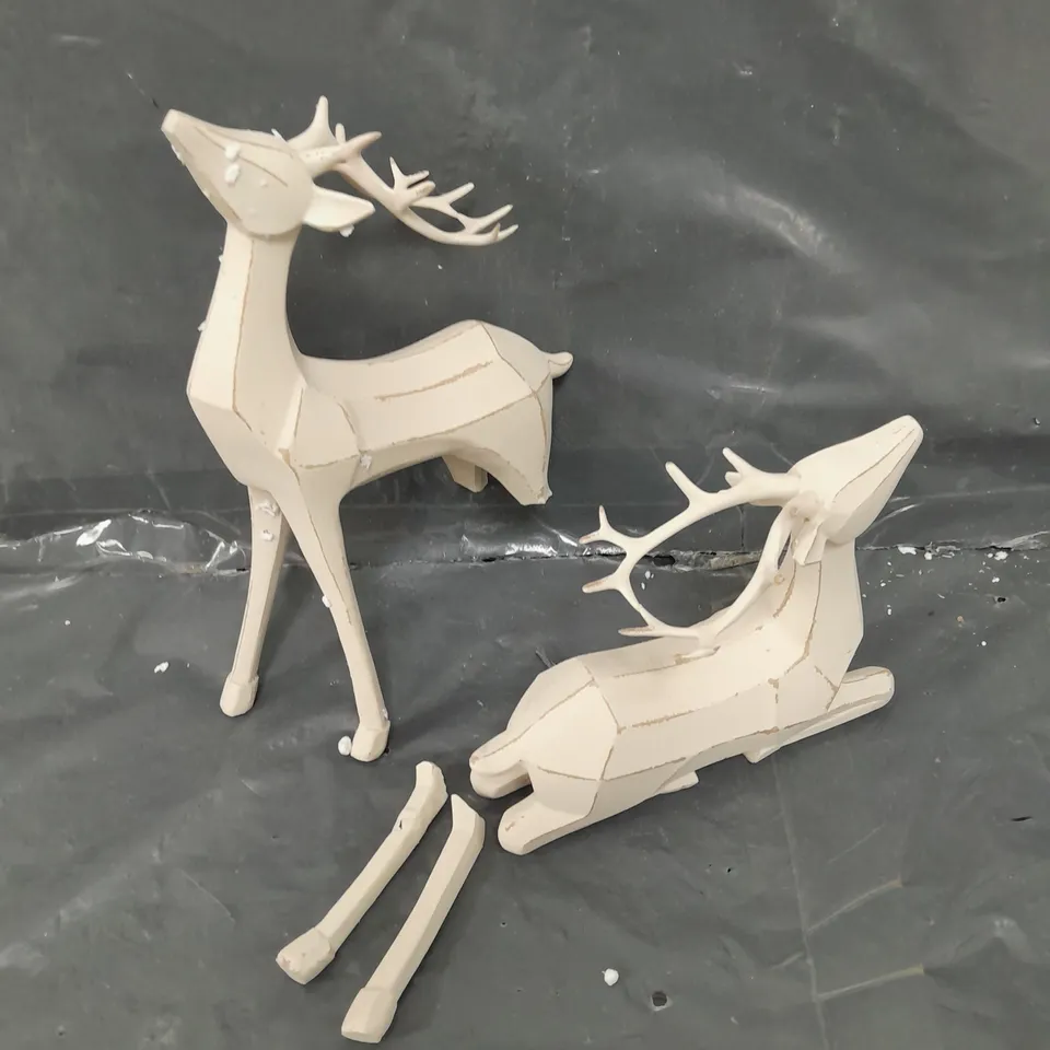 SET OF 2 STAG CHRISTMAS DECORATIONS